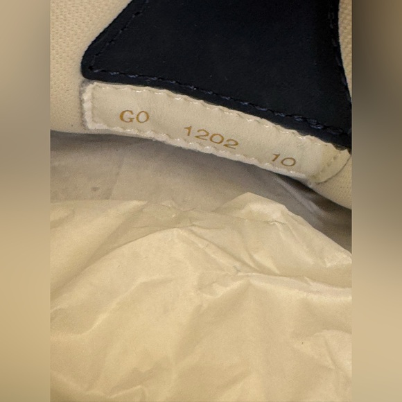 LV Skate Grey White Sneakers US M 10 & M 8.5 | 100% Authentic Traded in-store✅ - Picture 8 of 14